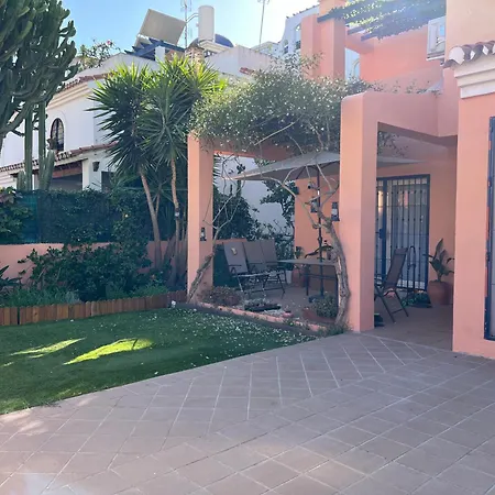 Juani In Playa Alamos Casa vacanze *